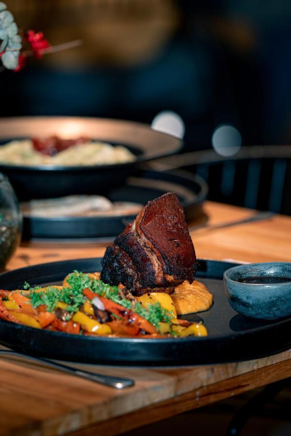 The Boato Hotel Guatapé 외부 사진 A piece of dry-aged beef